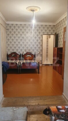 1 otaqlı Köhnə tikili, İnşaatçılar m., Bakı