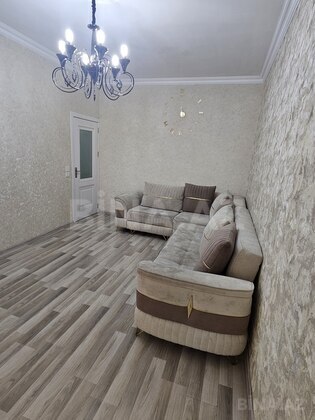 2 otaqlı Köhnə tikili, Memar Əcəmi m., Bakı