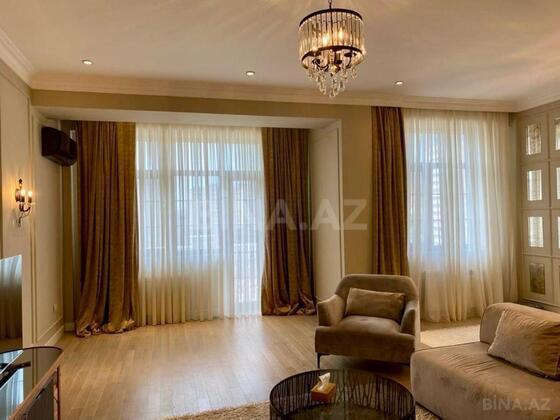 3 otaqlı Yeni tikili, Elmlər Akademiyası m., Bakı