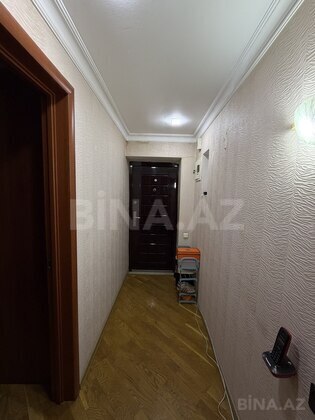 2 otaqlı Köhnə tikili, Elmlər Akademiyası m., Bakı