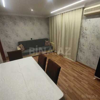 2 otaqlı Köhnə tikili, İnşaatçılar m., Bakı