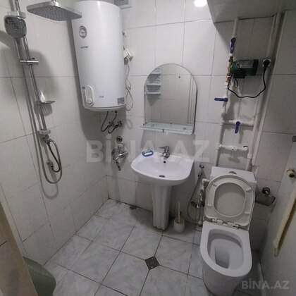 2 otaqlı Köhnə tikili, İnşaatçılar m., Bakı