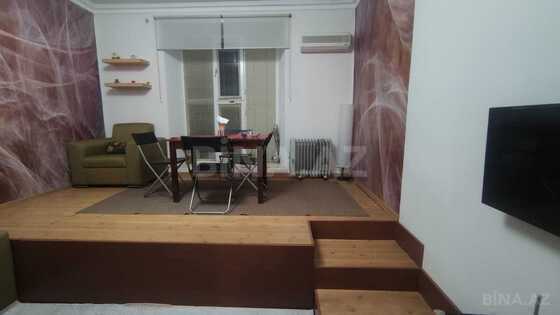 2 otaqlı Köhnə tikili, Səbail r., Bakı