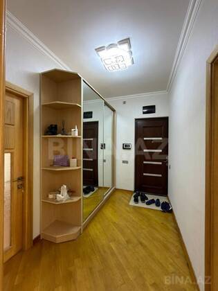 3 otaqlı Köhnə tikili, Həzi Aslanov m., Bakı
