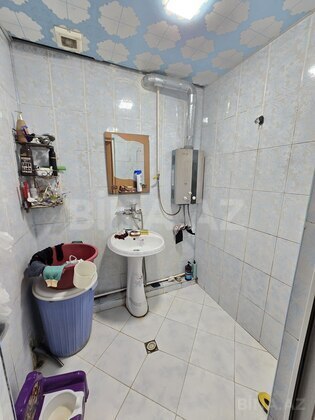 2 otaqlı Köhnə tikili, Xalqlar Dostluğu m., Bakı