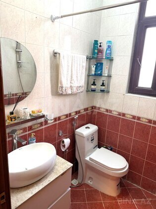 3 otaqlı Köhnə tikili, Bayıl q., Bakı