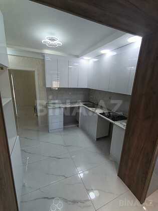 3 otaqlı Köhnə tikili, Xalqlar Dostluğu m., Bakı