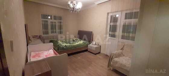 3 otaqlı Köhnə tikili, Yeni Günəşli q., Bakı