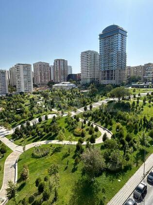 4 otaqlı Yeni tikili, Elmlər Akademiyası m., Bakı