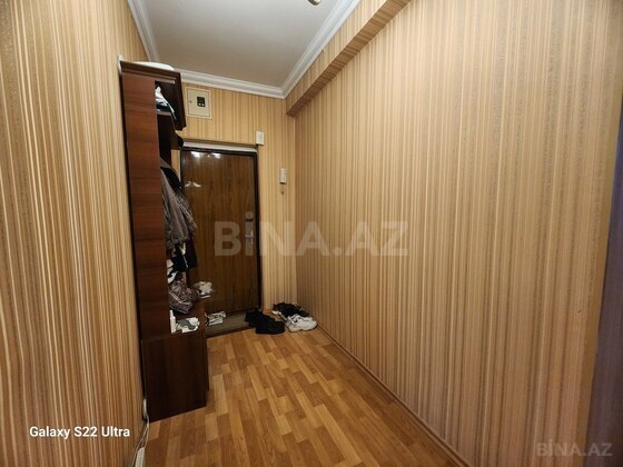 3 otaqlı Köhnə tikili, Qara Qarayev m., Bakı