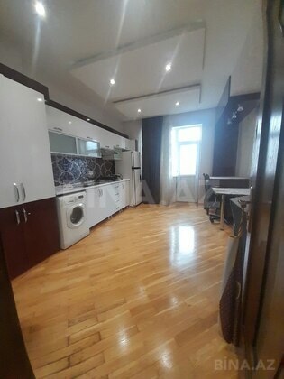 2 otaqlı Yeni tikili, 8 Noyabr m., Bakı