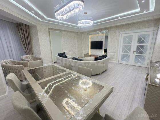 3 otaqlı Yeni tikili, Şah İsmayıl Xətai m., Bakı
