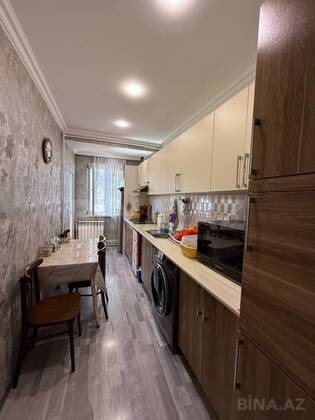 4 otaqlı Köhnə tikili, Həzi Aslanov m., Bakı