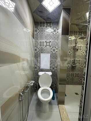 2 otaqlı Köhnə tikili, Memar Əcəmi m., Bakı
