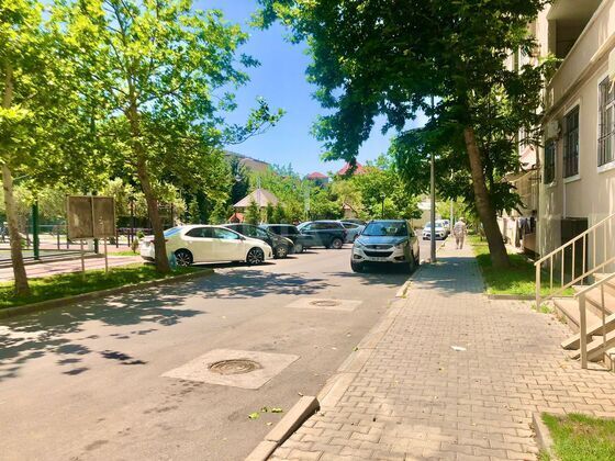 3 otaqlı Köhnə tikili, Gənclik m., Bakı