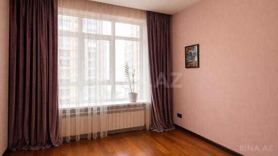 3 otaqlı Yeni tikili, Şah İsmayıl Xətai m., Bakı