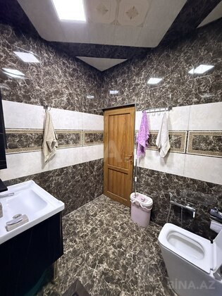 4 otaqlı Köhnə tikili, Bakıxanov q., Bakı