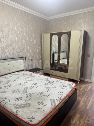 3 otaqlı Köhnə tikili, Həzi Aslanov m., Bakı