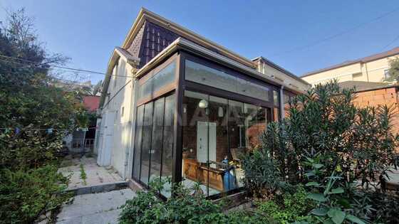 4 otaqlı Həyət evi/Bağ evi, Elmlər Akademiyası m., Bakı