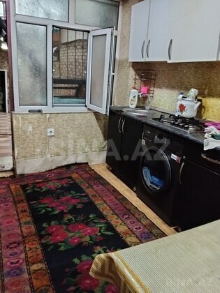 3 otaqlı Köhnə tikili, Memar Əcəmi m., Bakı