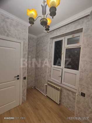 3 otaqlı Köhnə tikili, Qara Qarayev m., Bakı