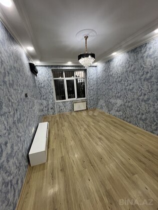3 otaqlı Köhnə tikili, Qara Qarayev m., Bakı