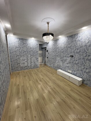 3 otaqlı Köhnə tikili, Qara Qarayev m., Bakı