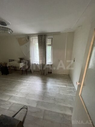 1 otaqlı Köhnə tikili, İnşaatçılar m., Bakı