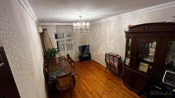 4 otaqlı Köhnə tikili, Həzi Aslanov q., Bakı