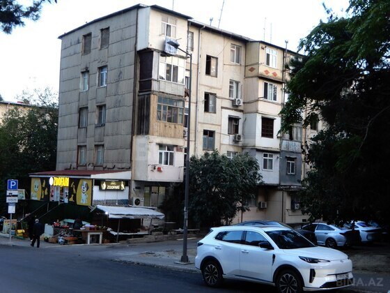 2 otaqlı Köhnə tikili, Memar Əcəmi m., Bakı