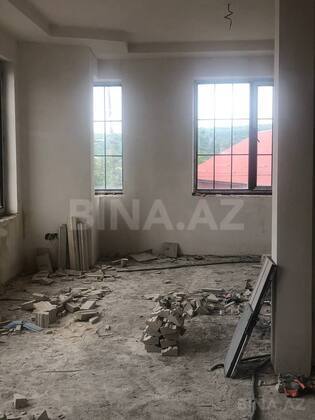 8 otaqlı Həyət evi/Bağ evi, Qusar