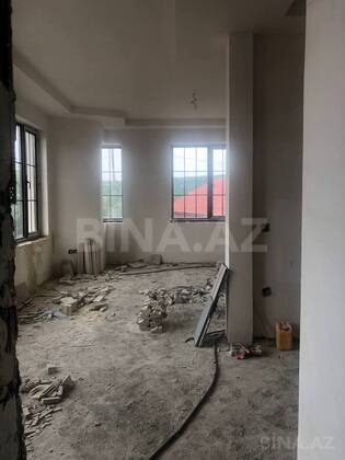 8 otaqlı Həyət evi/Bağ evi, Qusar