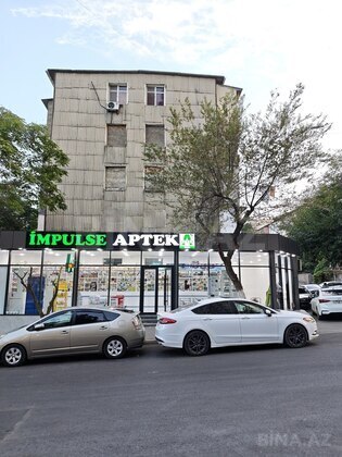 2 otaqlı Köhnə tikili, Memar Əcəmi m., Bakı