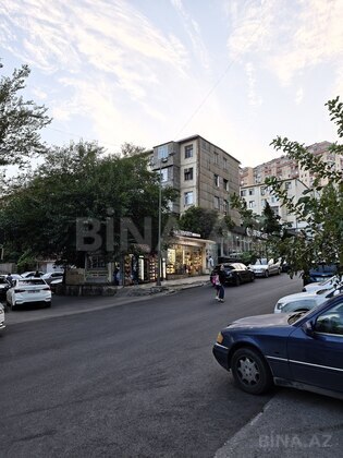 2 otaqlı Köhnə tikili, Memar Əcəmi m., Bakı