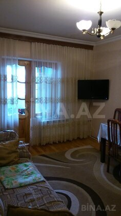 3 otaqlı Köhnə tikili, Köhnə Günəşli q., Bakı