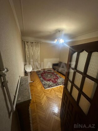 3 otaqlı Köhnə tikili, Neftçilər m., Bakı