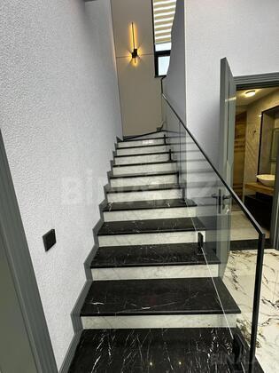 5 otaqlı Həyət evi/Bağ evi, Mərdəkan q., Bakı