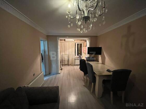 3 otaqlı Köhnə tikili, Neftçilər m., Bakı