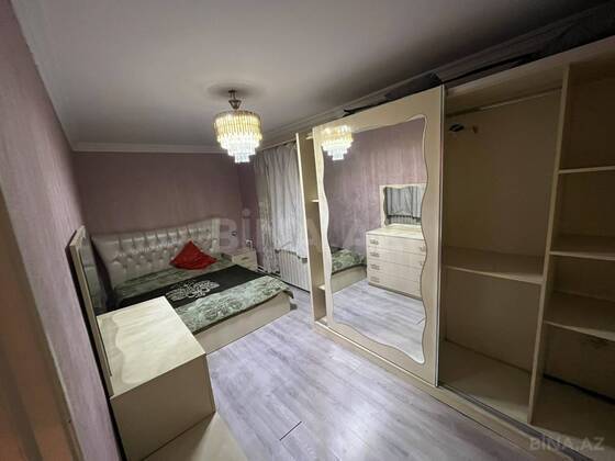 3 otaqlı Köhnə tikili, Neftçilər m., Bakı