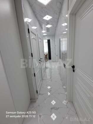 3 otaqlı Köhnə tikili, Bakıxanov q., Bakı