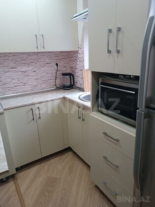 2 otaqlı Köhnə tikili, Qara Qarayev m., Bakı