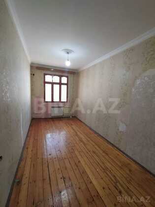 2 otaqlı Köhnə tikili, Bakıxanov q., Bakı