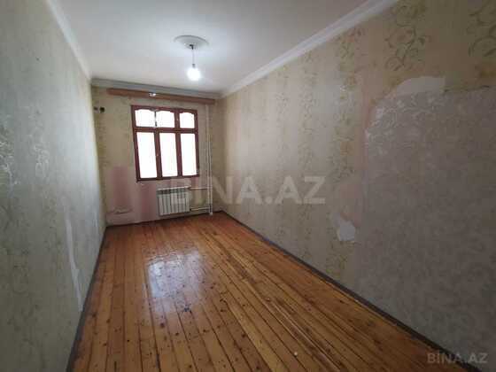2 otaqlı Köhnə tikili, Bakıxanov q., Bakı