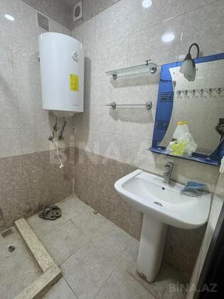 3 otaqlı Köhnə tikili, Memar Əcəmi m., Bakı