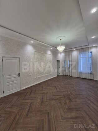 2 otaqlı Köhnə tikili, 28 May m., Bakı
