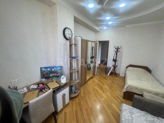 3 otaqlı Yeni tikili, İnşaatçılar m., Bakı
