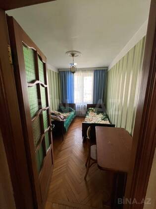 3 otaqlı Köhnə tikili, Elmlər Akademiyası m., Bakı