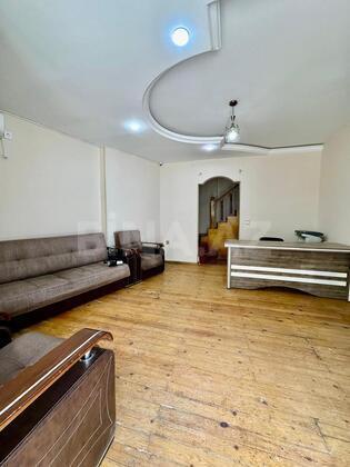 4 otaqlı Köhnə tikili, İçəri Şəhər m., Bakı