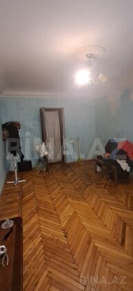 3 otaqlı Köhnə tikili, Neftçilər m., Bakı