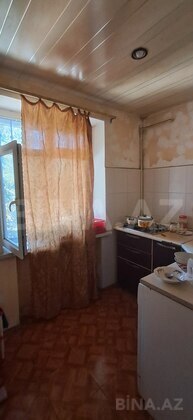 3 otaqlı Köhnə tikili, Neftçilər m., Bakı